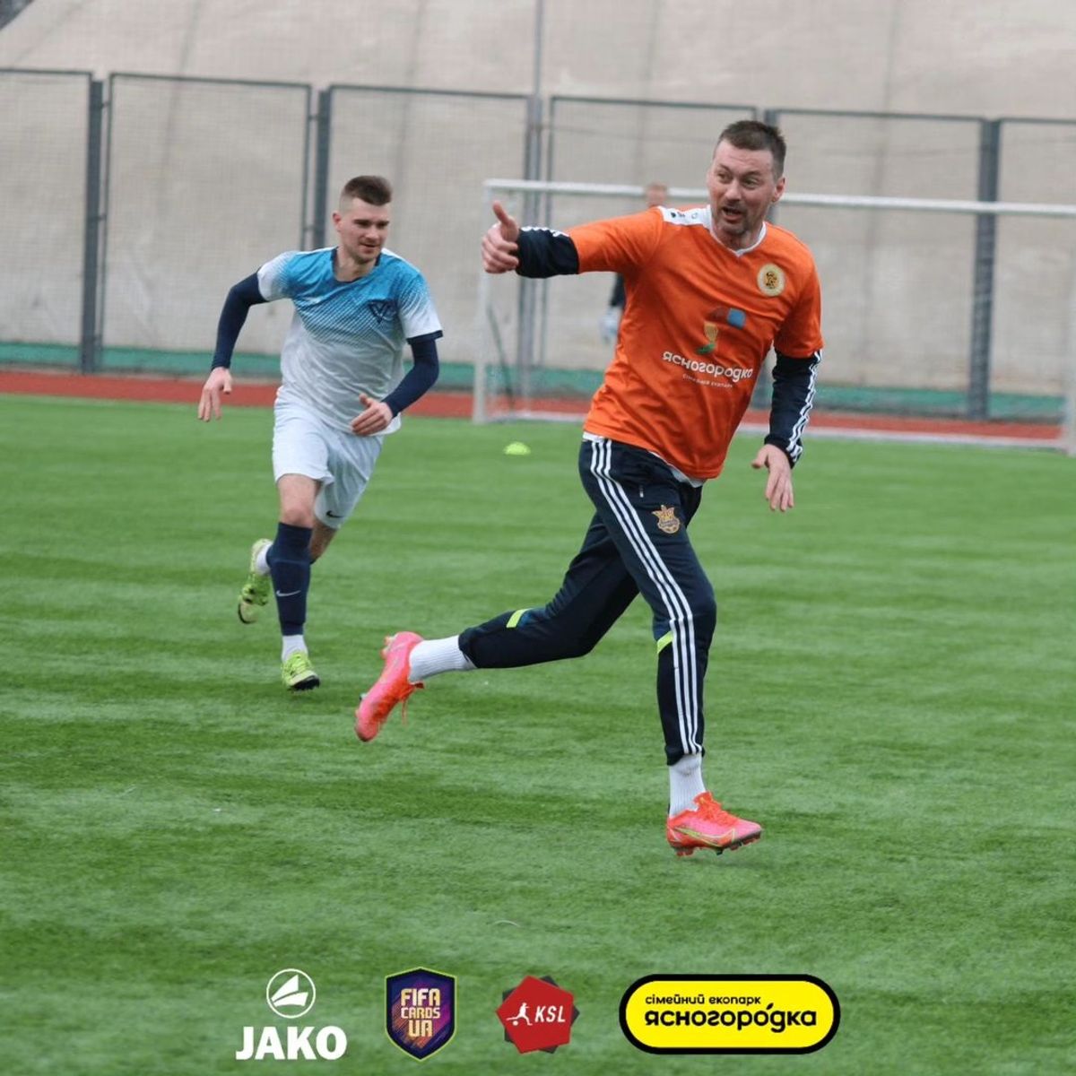 Артем Мілевський повернувся на футбольне поле: фото із першого переможного матчу